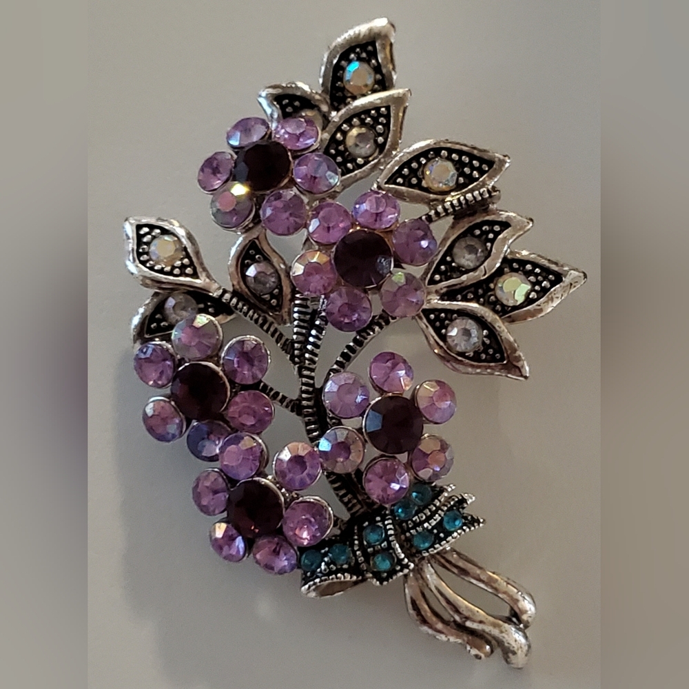 Elegant Purple Floral Brooch